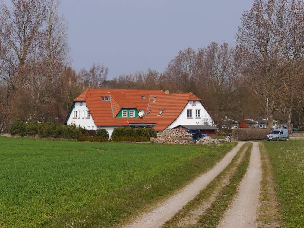 Landhaus Alt Reddevitz Hotel Middelhagen Exterior photo